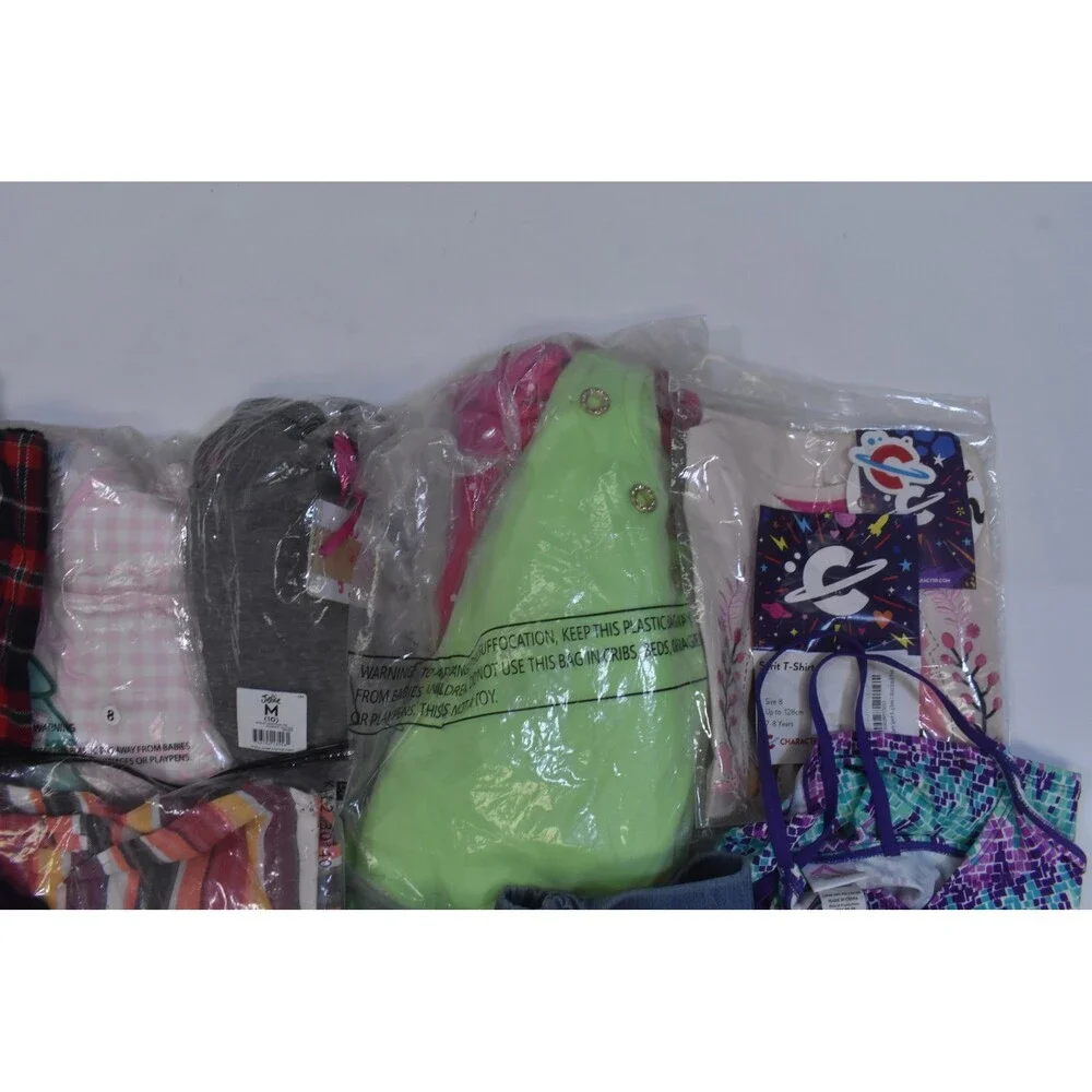 Wholesale Bulk Lot Of 17 Girls Size Medium 8/9 Mixed Season Tops Bottoms